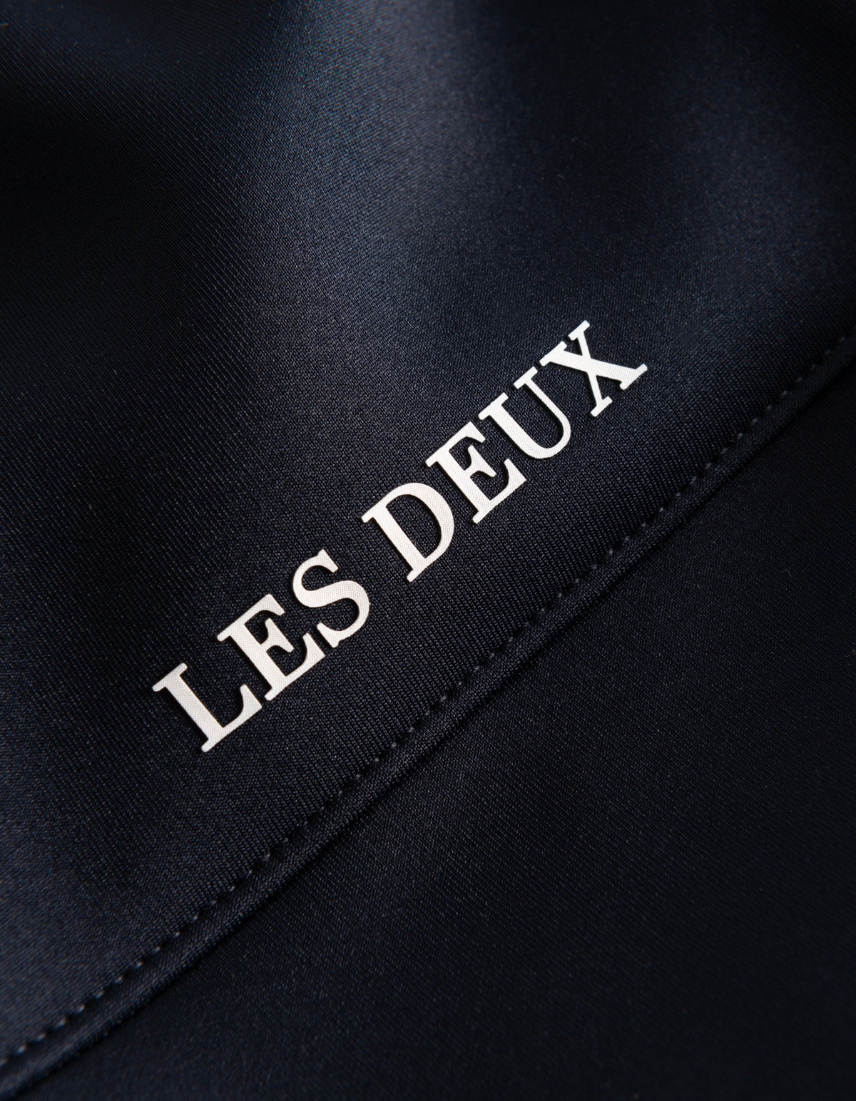Les Deux - Minimalistische Track Jacket aus recyceltem Performance-Material