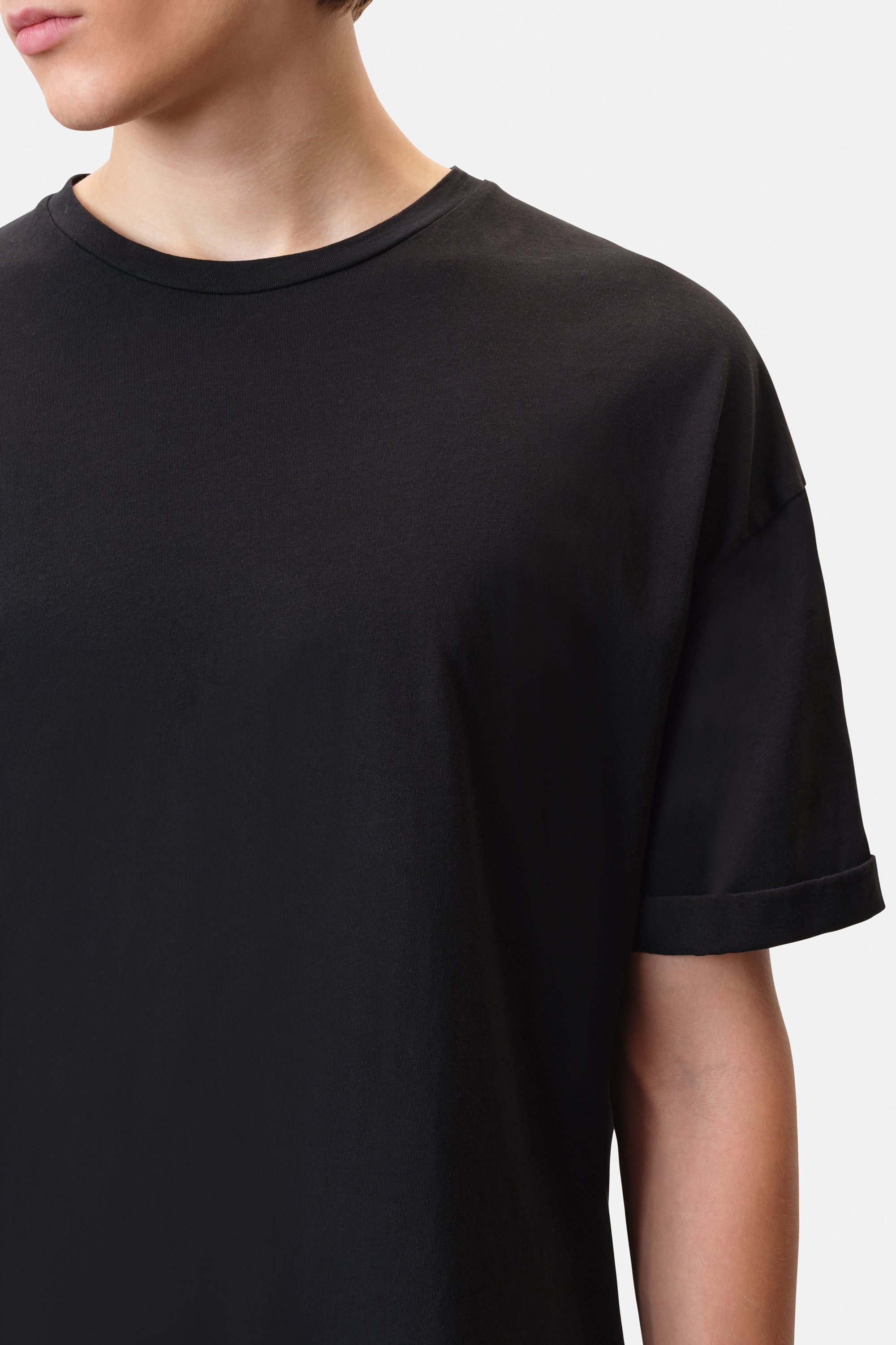 Drykorn - Basic T- Shirt mit leicht überschnittener Schulter - Thilo