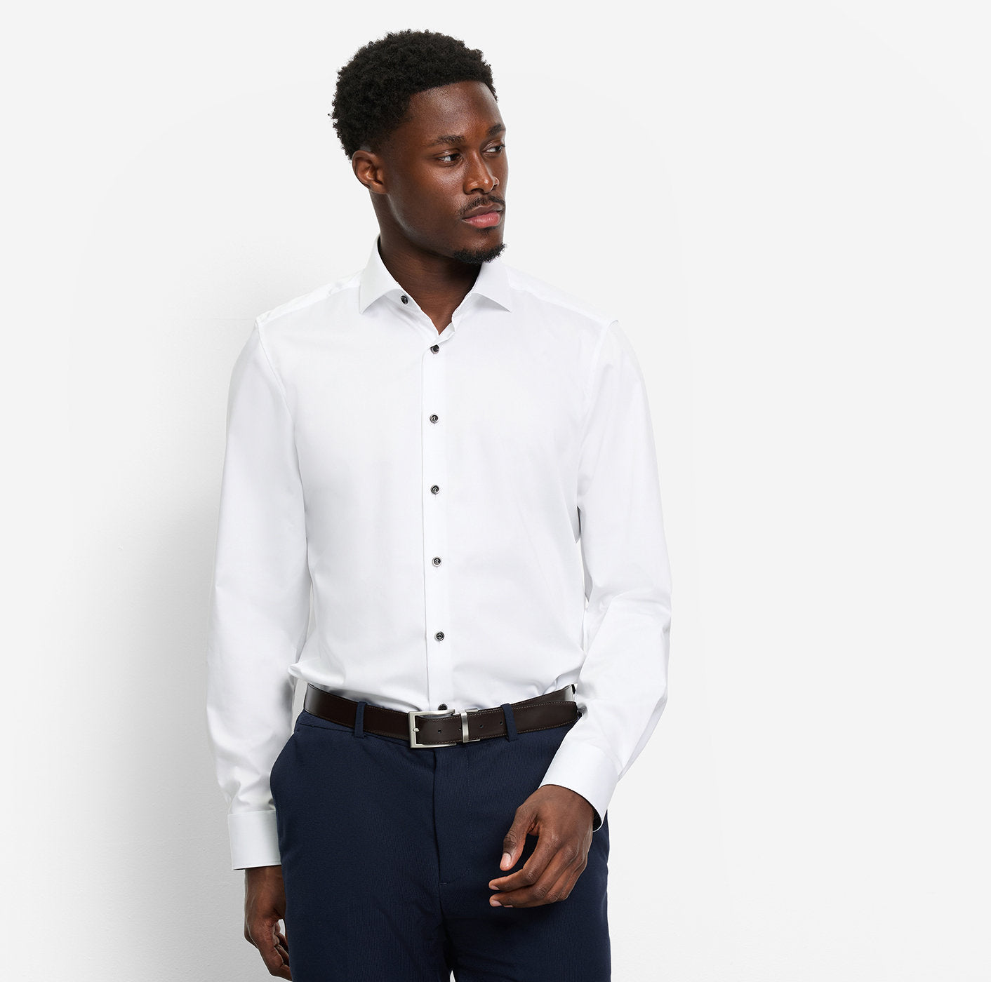 Olymp - Businesshemd mit grauen Kontrastknöpfen - Lvl. 5 Body Fit