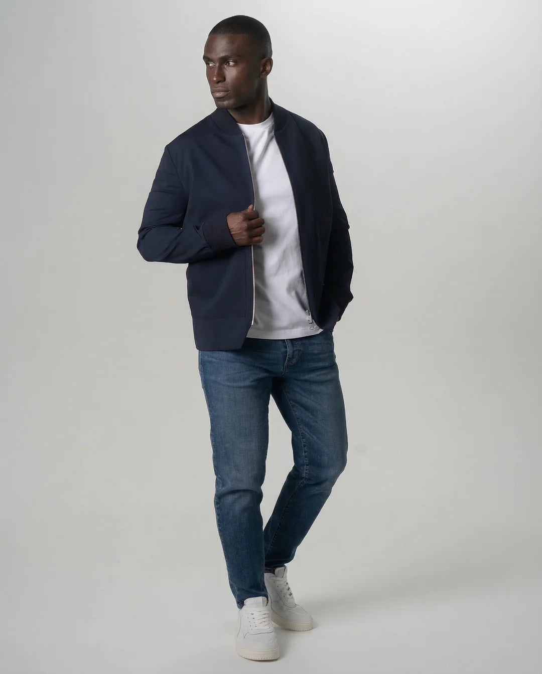 IOS - Moderner Blouson aus sehr bequemer Jerseyware - Navy