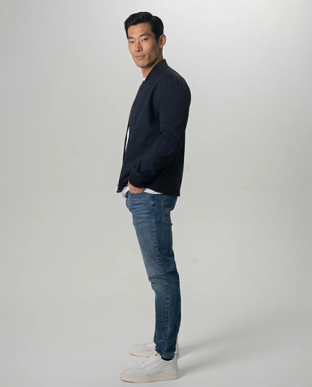 IOS - Moderner Blouson aus sehr bequemer Jerseyware - Navy