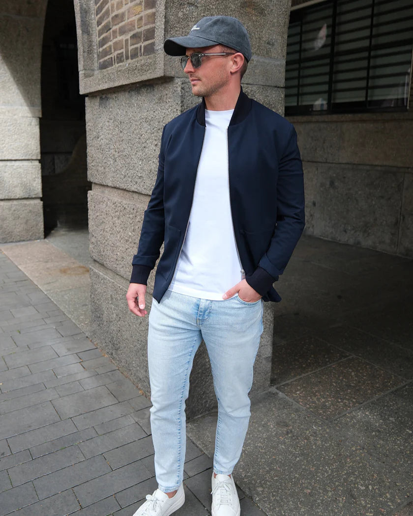 IOS - Moderner Blouson aus sehr bequemer Jerseyware - Navy