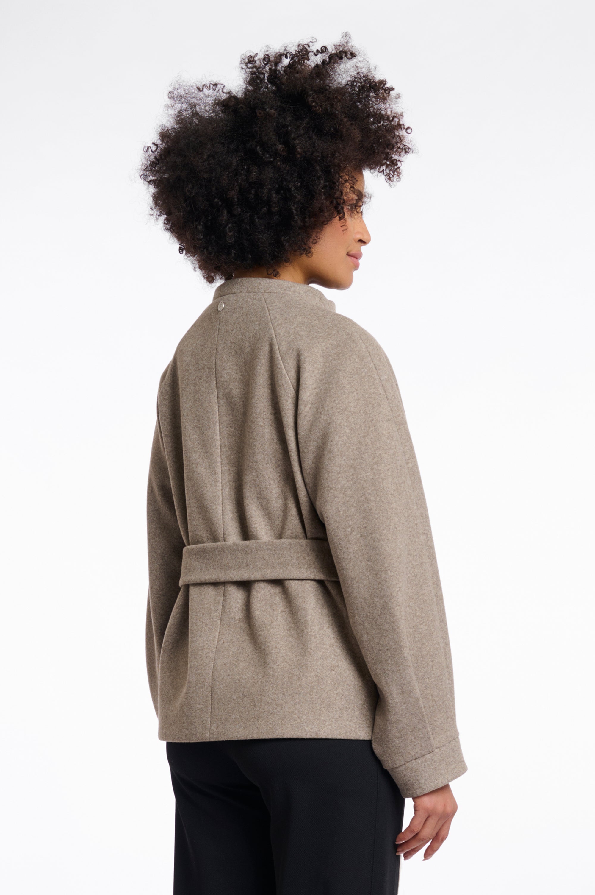 Rino & Pelle - Melierte Jacke mit Bindegürtel in Toffee - Cornelia