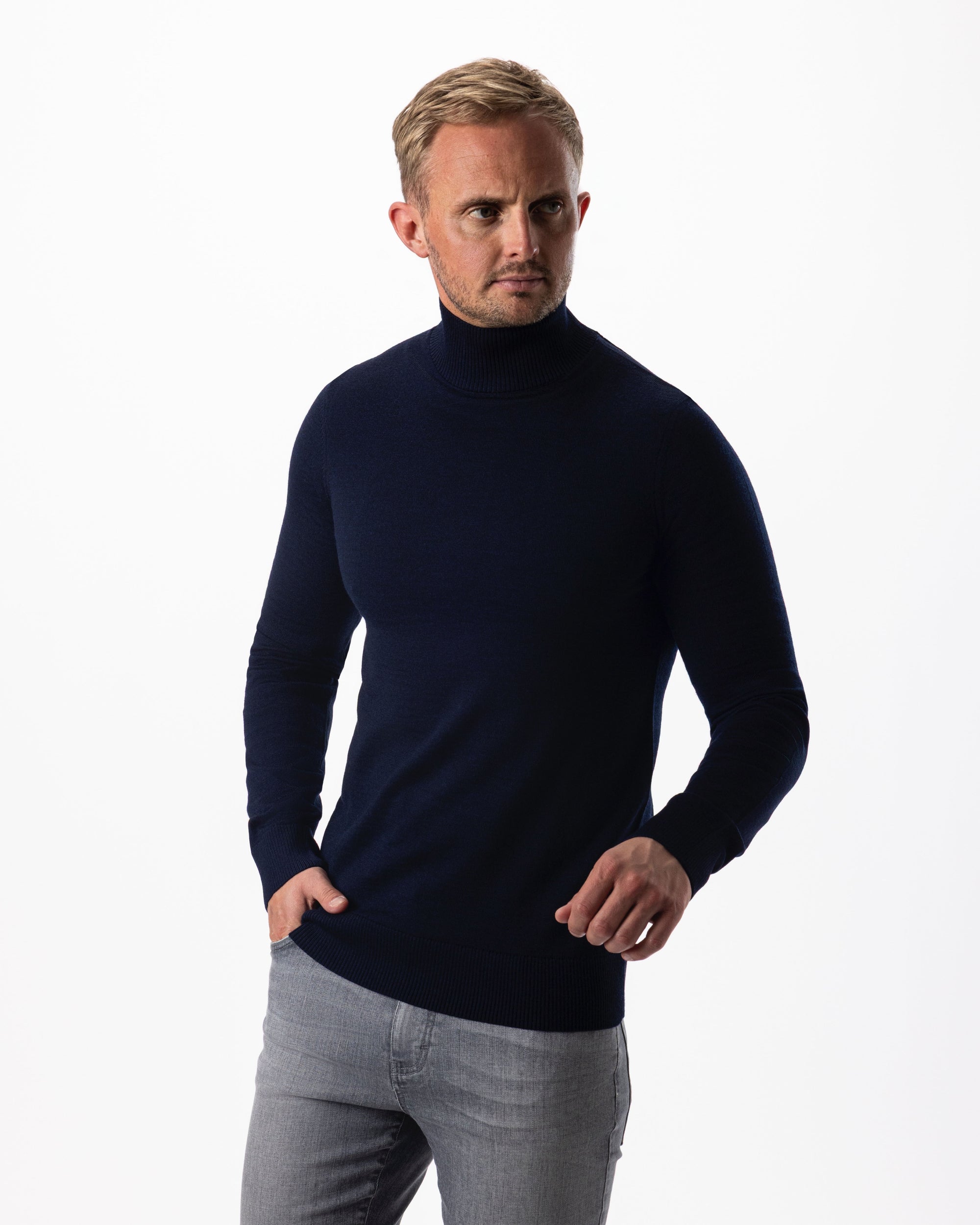 IOS - Turtleneck Pullover aus feiner Merinowolle