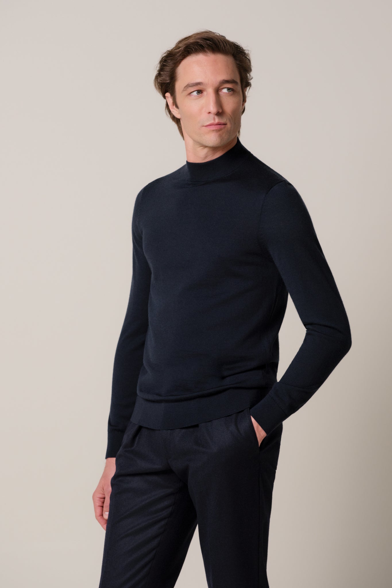Profuomo - Merino Feinstrickpullover mit kurzem Stehkragen in Dunkelblau