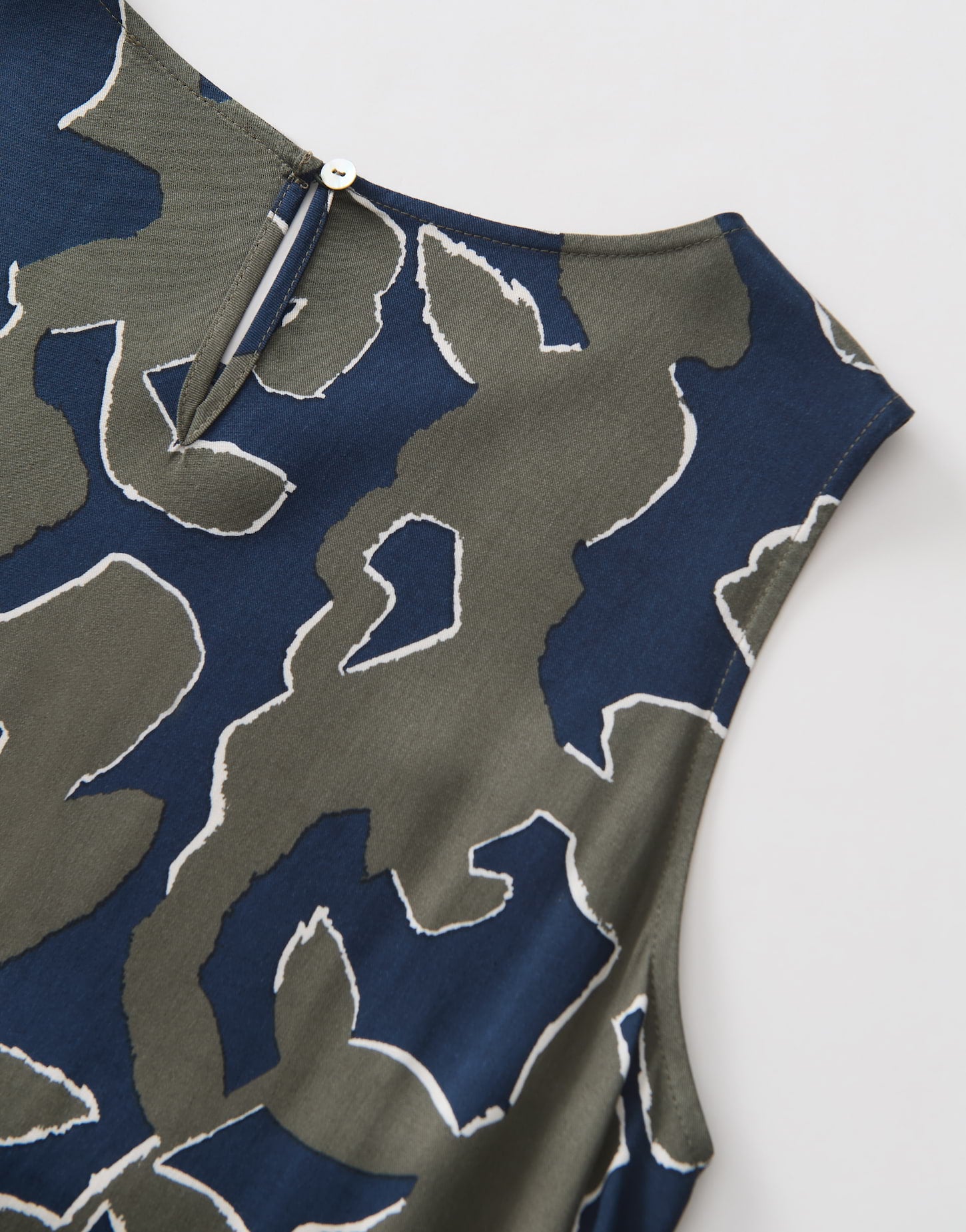 Opus - Trägerkleid mit abstraktem Print - Wicy