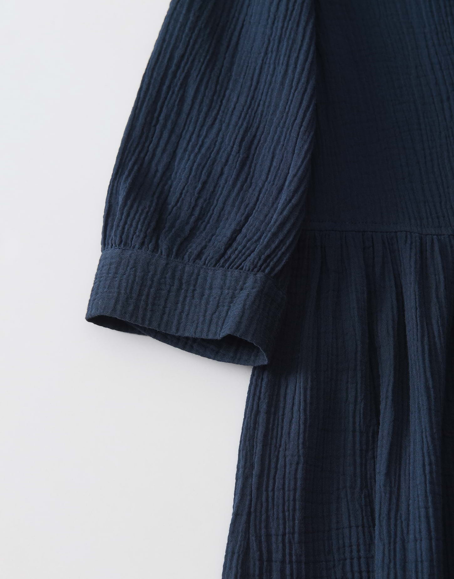 Opus - Volantkleid aus weicher Crash-Optik - Wolka