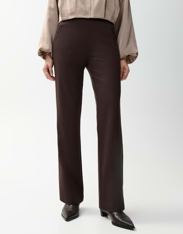 Opus - Dunkelbraune City Pants in Kick Flared Silhouette - Elin