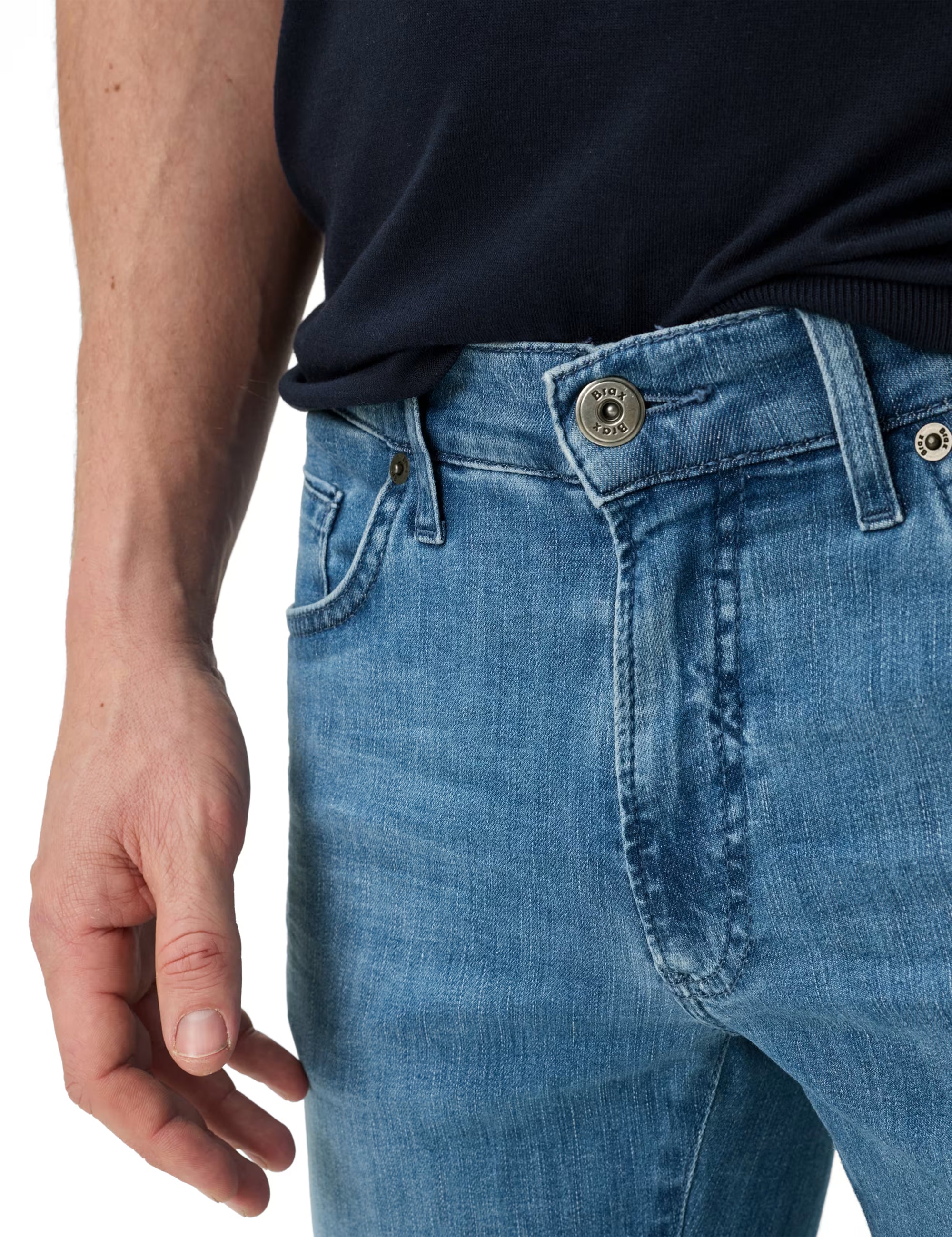 Brax - Leichte  Sommerjeans in blauer Waschung - Chuck