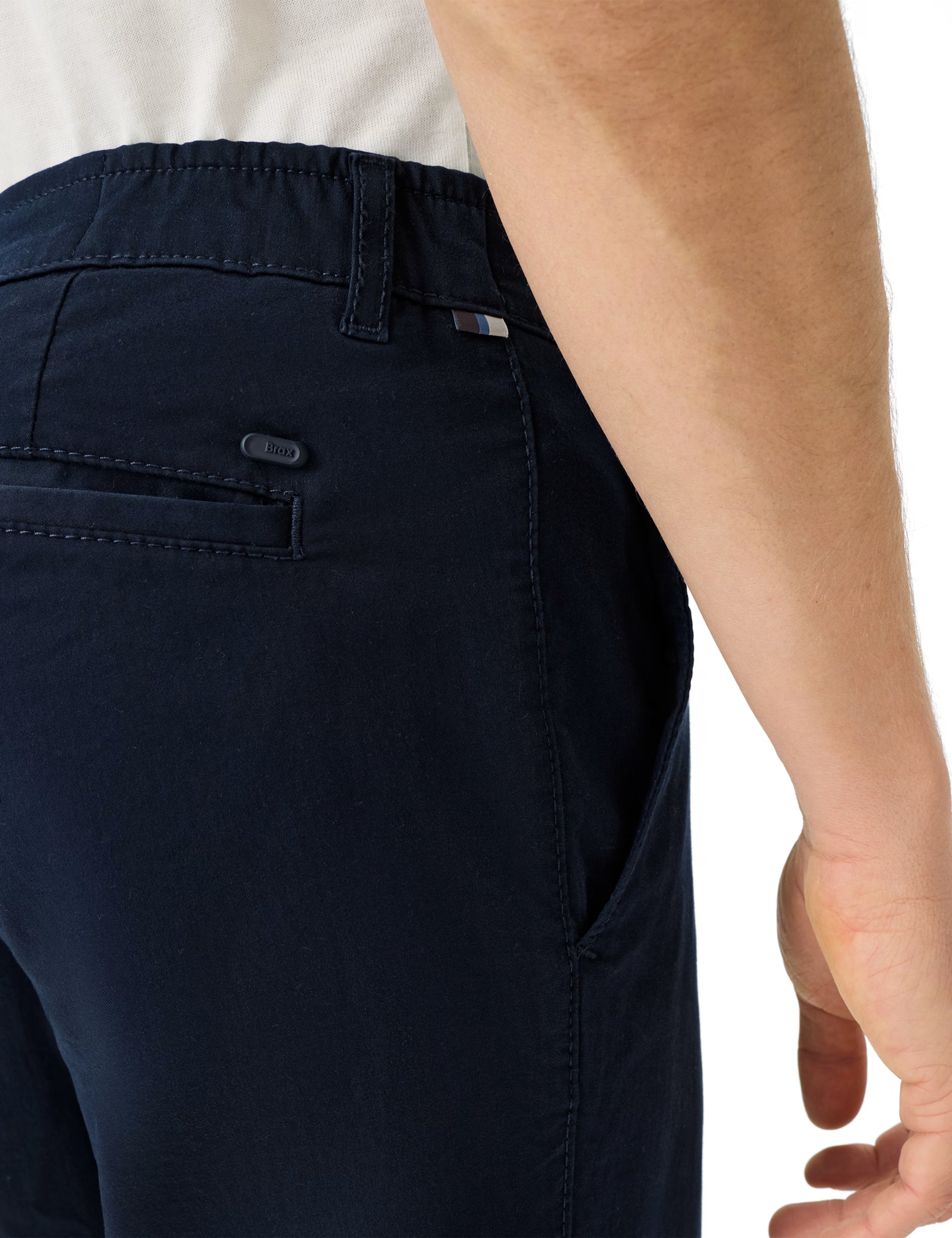 Brax - Leichte Chino Jogpants in Dunkelblau - Phil