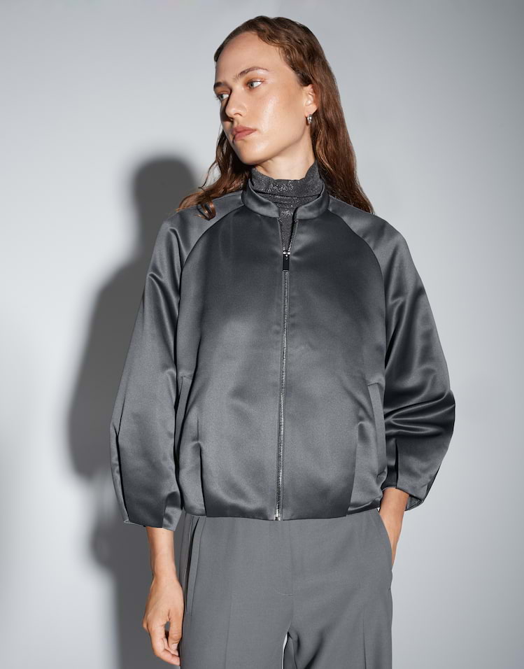 Someday -  Boxy Blousonjacke aus Satin - Noriella