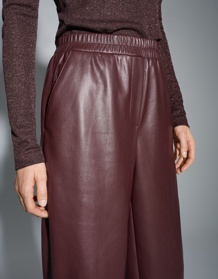 Opus - Relaxed Kunstlederhose mit Barrel Leg - Myha