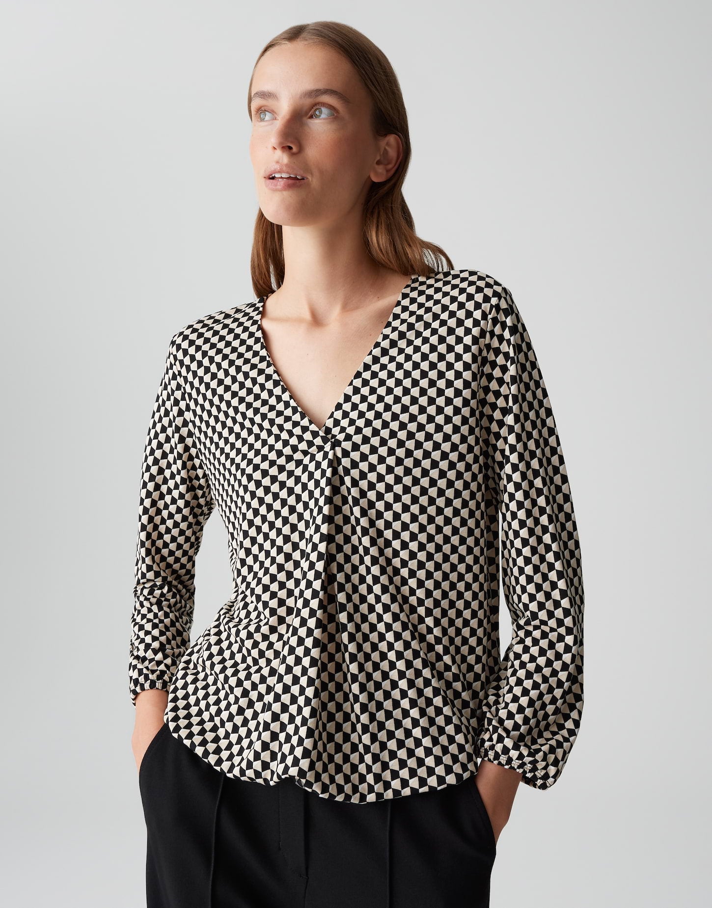 Opus - Fließendes Printshirt mit V-Neck - Sannah