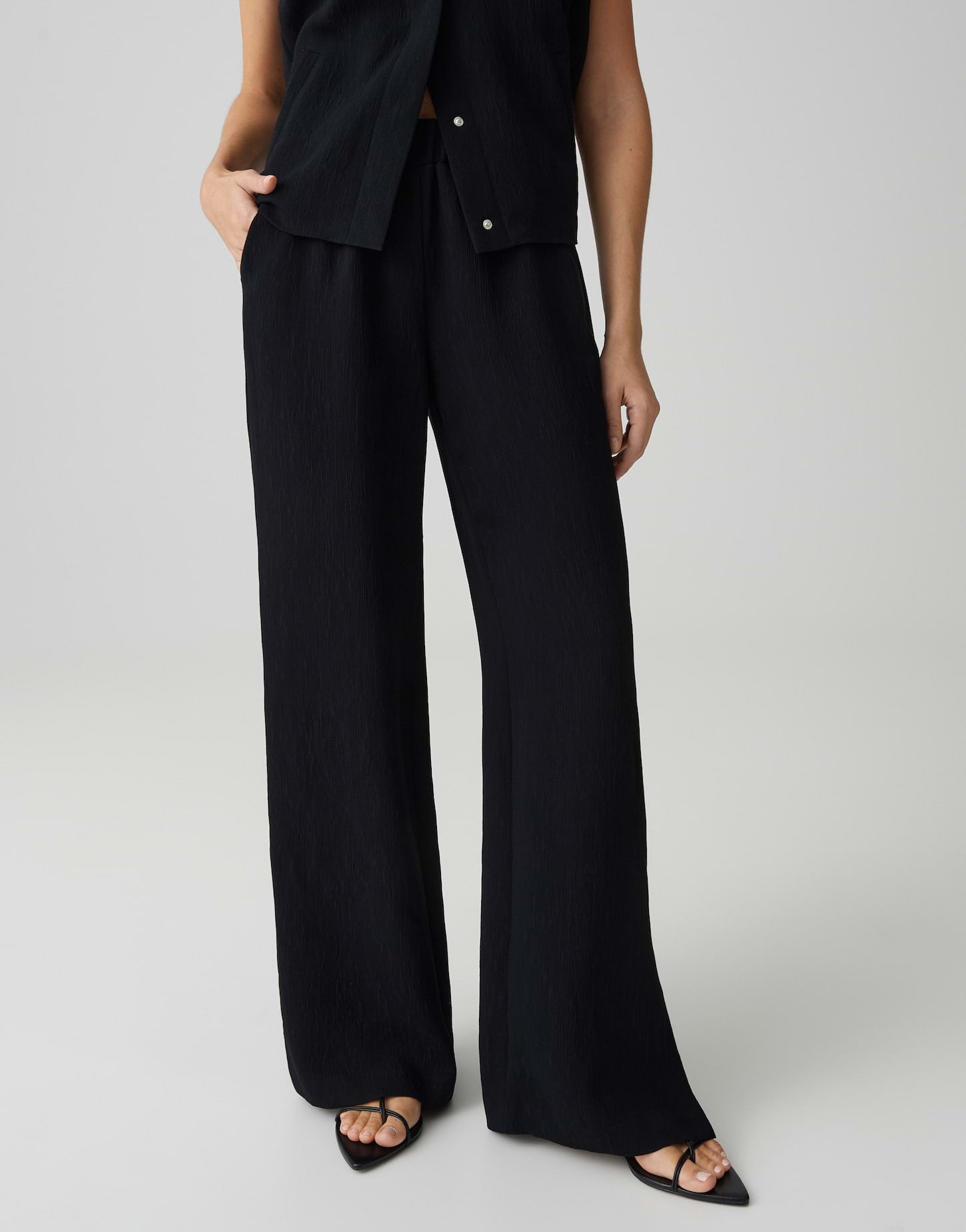 Opus - Fein strukturierte Wide Leg Pants mit Schlitzdetail - Mucia moss